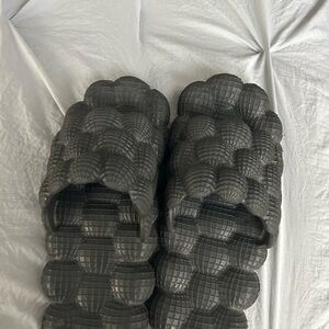 Amazon Kids Black Bubble Slides